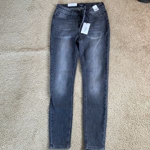 Gray Judy Blue skinny jeans